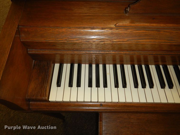 image for item JQ9940 Wurlitzer  upright piano