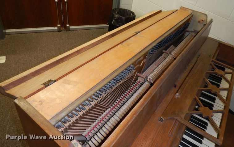 image for item JQ9940 Wurlitzer  upright piano