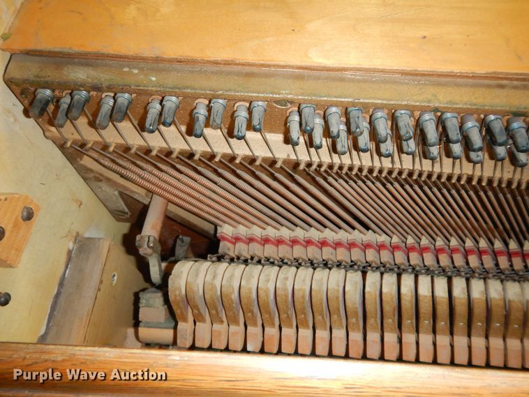 image for item JQ9940 Wurlitzer  upright piano