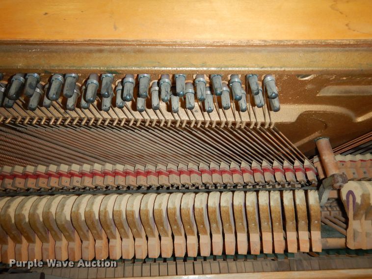 image for item JQ9940 Wurlitzer  upright piano