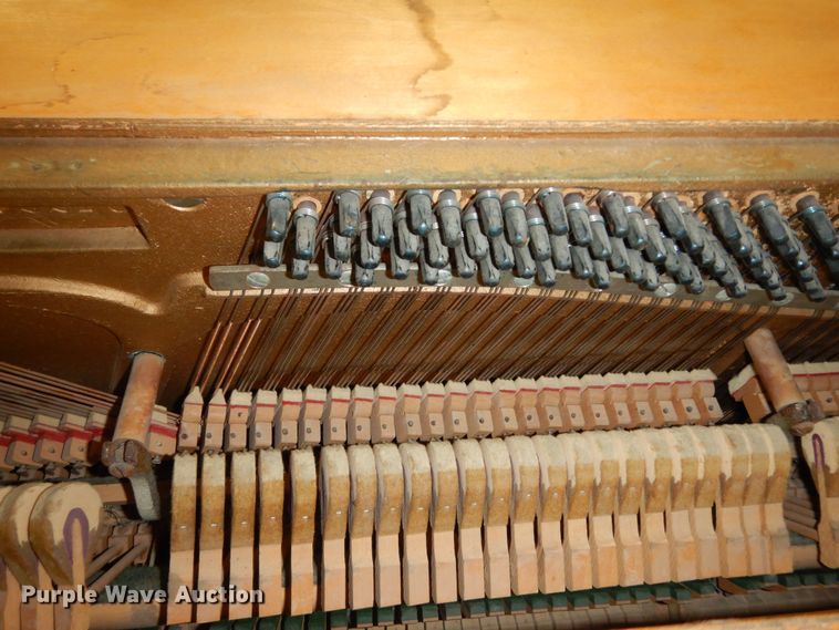 image for item JQ9940 Wurlitzer  upright piano
