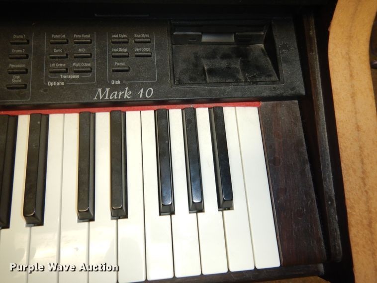 image for item JQ9941 Kurzweil Mark 10  digital piano