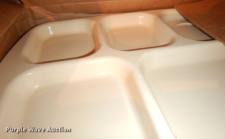 image for item JQ9943 Approximately 400 compartment trays
