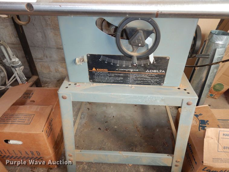 image for item JQ9946 Delta  table saw