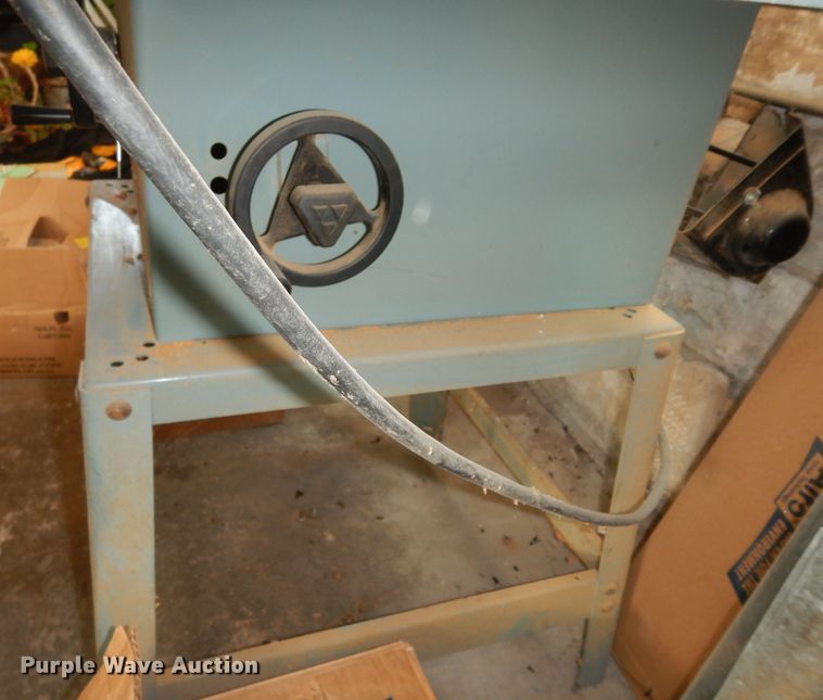 image for item JQ9946 Delta  table saw