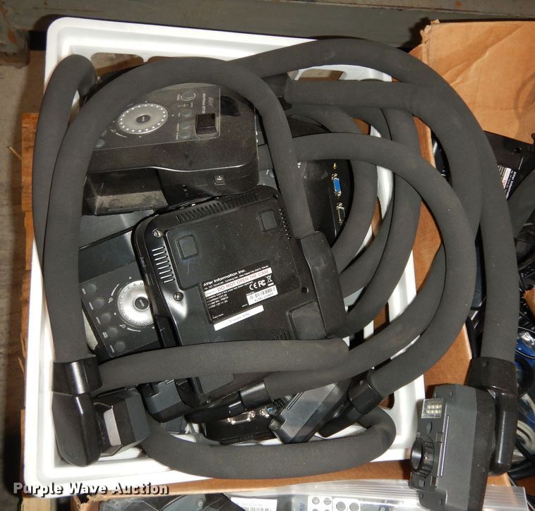 image for item JQ9950 Aver Vision CP135  document cameras