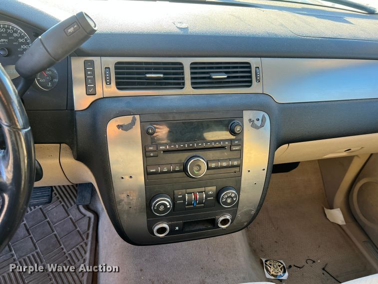 image for item JU9691 2007 Chevrolet Tahoe LS  SUV