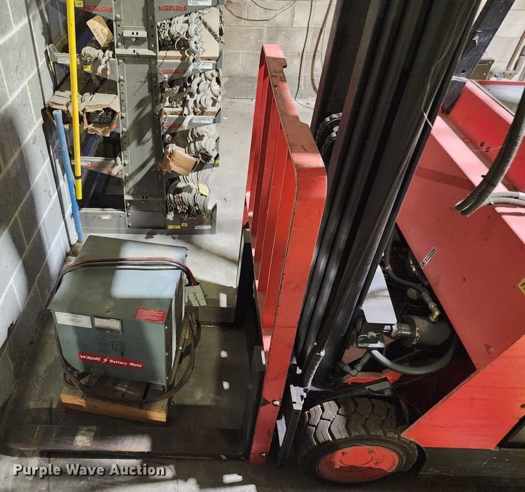 image for item JW9781 Schaeff C30MRF36T189  forklift