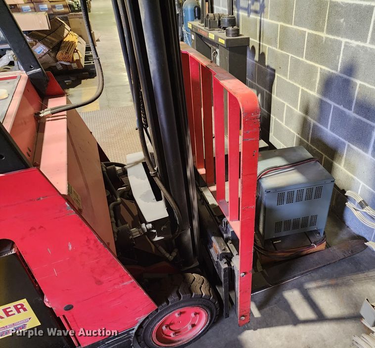 image for item JW9781 Schaeff C30MRF36T189  forklift