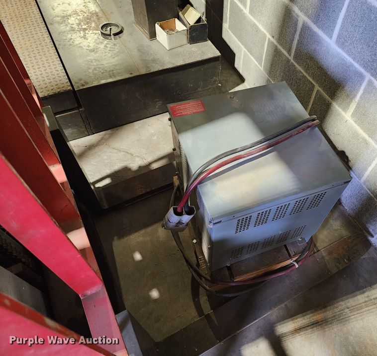 image for item JW9781 Schaeff C30MRF36T189  forklift