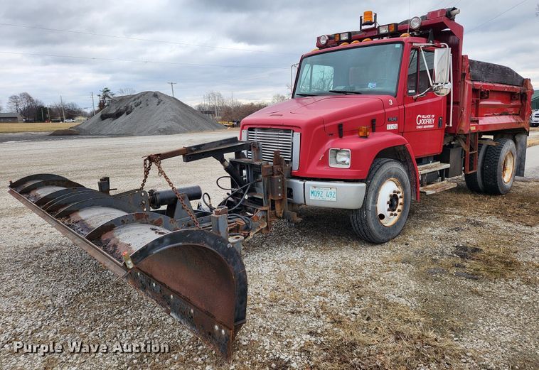 image for item KT9488 2001 Freightliner FL70  dump truck