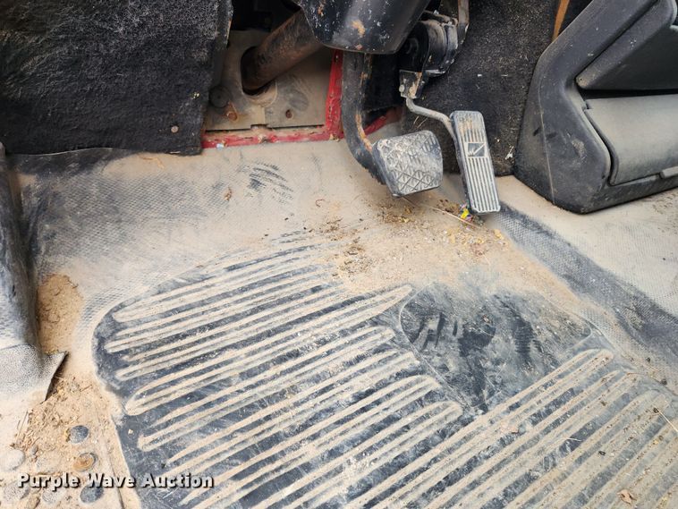 image for item KT9488 2001 Freightliner FL70  dump truck