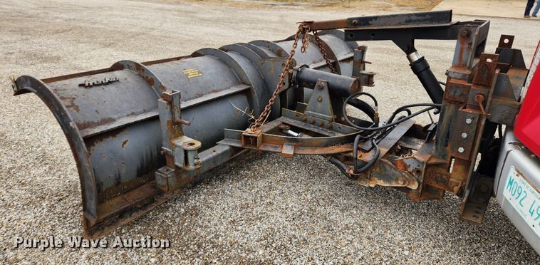 image for item KT9488 2001 Freightliner FL70  dump truck