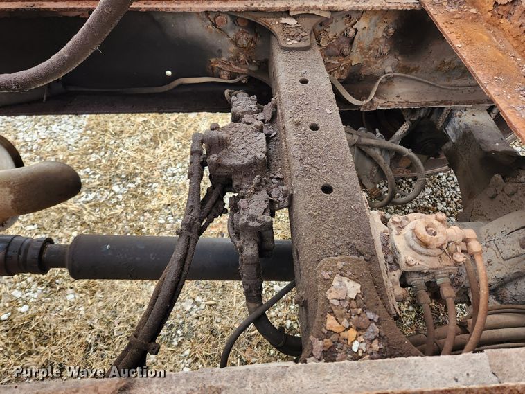 image for item KT9488 2001 Freightliner FL70  dump truck