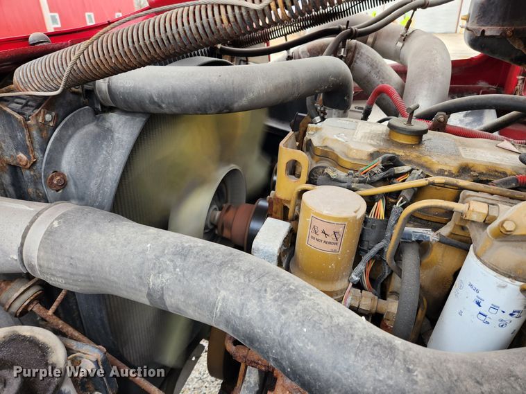 image for item KT9488 2001 Freightliner FL70  dump truck