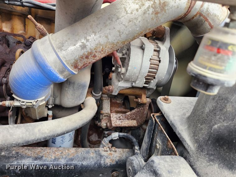 image for item KT9488 2001 Freightliner FL70  dump truck