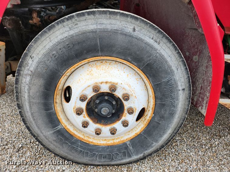 image for item KT9488 2001 Freightliner FL70  dump truck