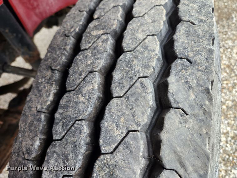 image for item KT9488 2001 Freightliner FL70  dump truck