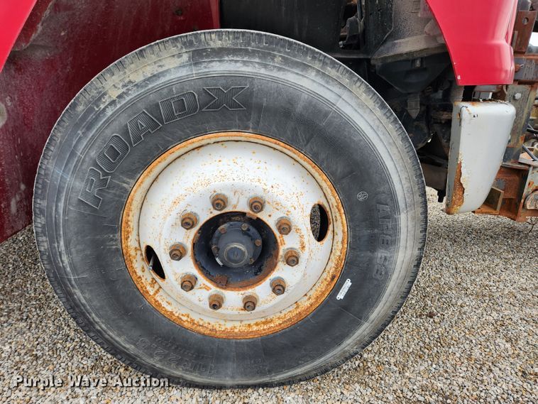 image for item KT9488 2001 Freightliner FL70  dump truck