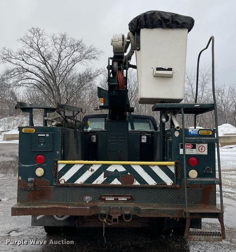 image for item MA9803 1992 Chevrolet C3500  bucket truck