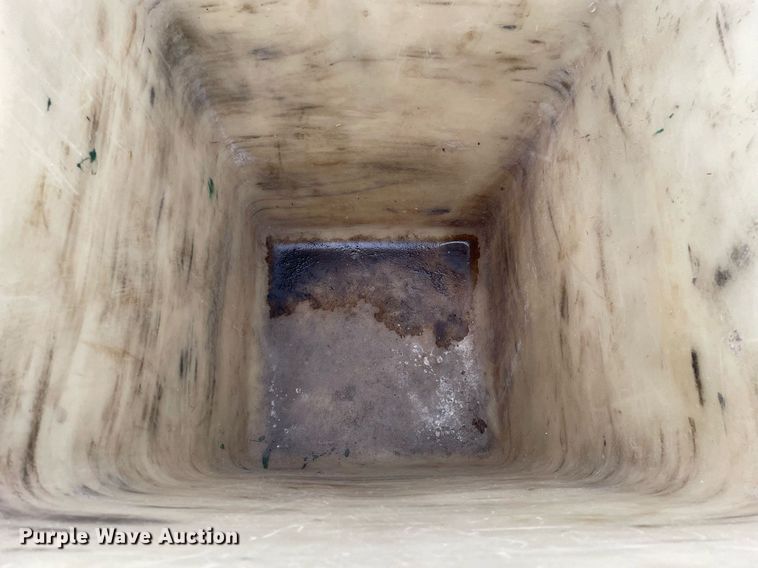 image for item MA9803 1992 Chevrolet C3500  bucket truck