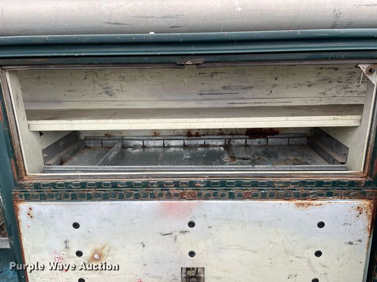 image for item MA9803 1992 Chevrolet C3500  bucket truck