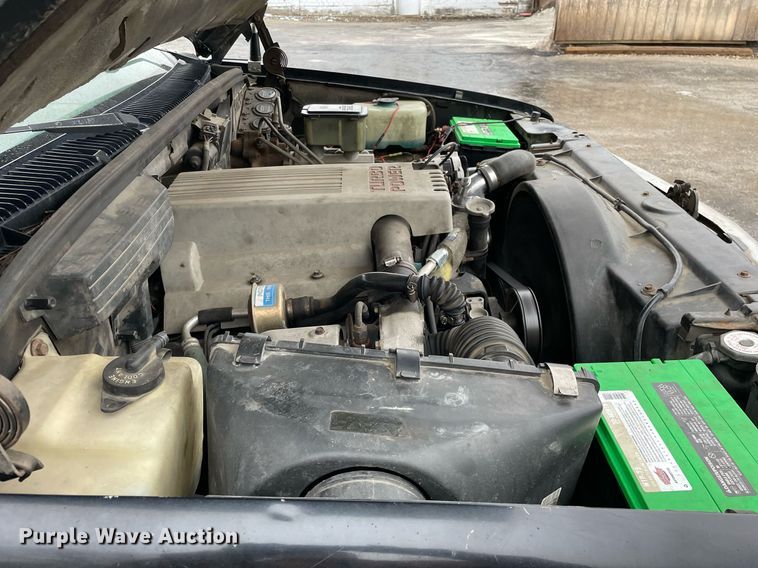 image for item MA9803 1992 Chevrolet C3500  bucket truck