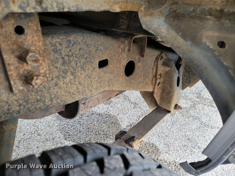 image for item MH9686 2000 Toyota Tundra  Access Cab pickup truck