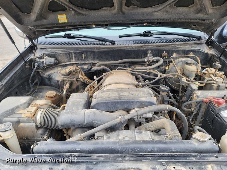 image for item MH9686 2000 Toyota Tundra  Access Cab pickup truck