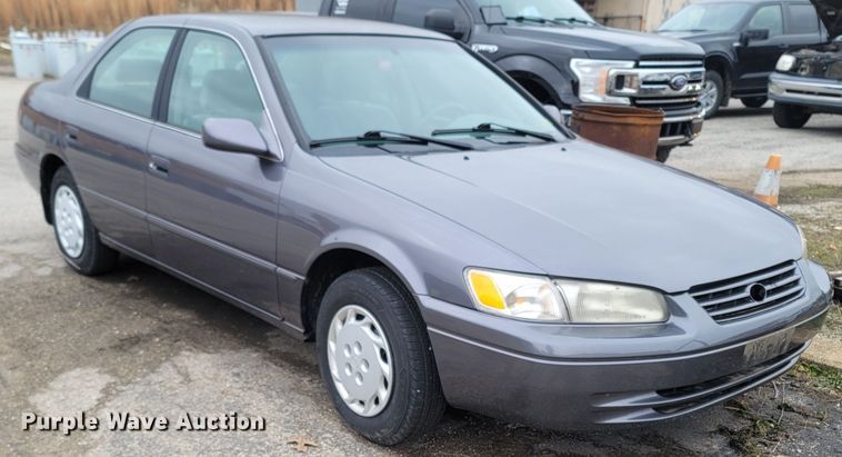 image for item MH9687 1998 Toyota Camry LE