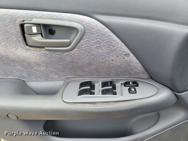 image for item MH9687 1998 Toyota Camry LE