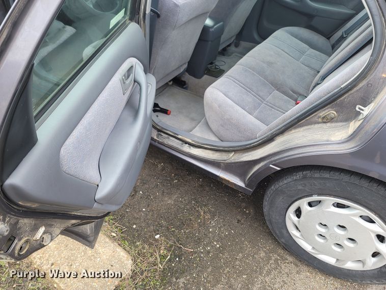 image for item MH9687 1998 Toyota Camry LE