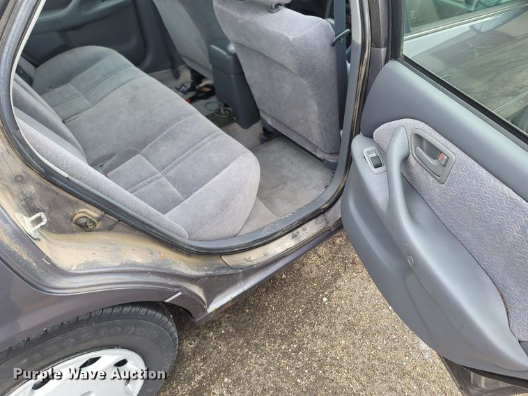 image for item MH9687 1998 Toyota Camry LE