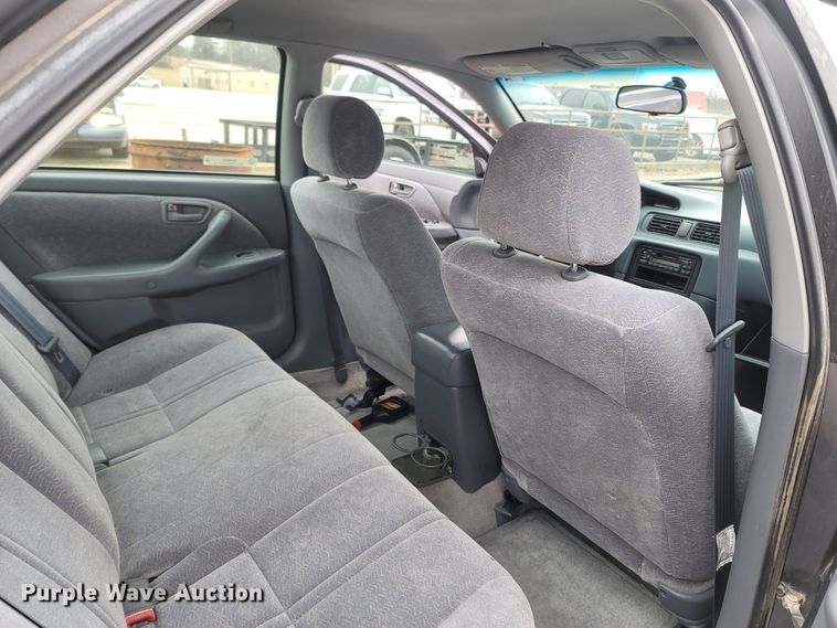 image for item MH9687 1998 Toyota Camry LE