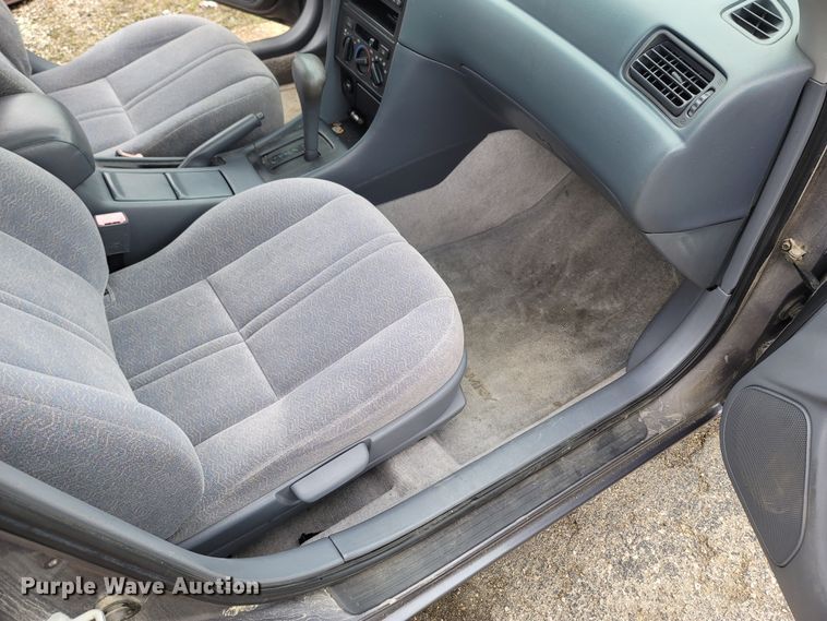 image for item MH9687 1998 Toyota Camry LE