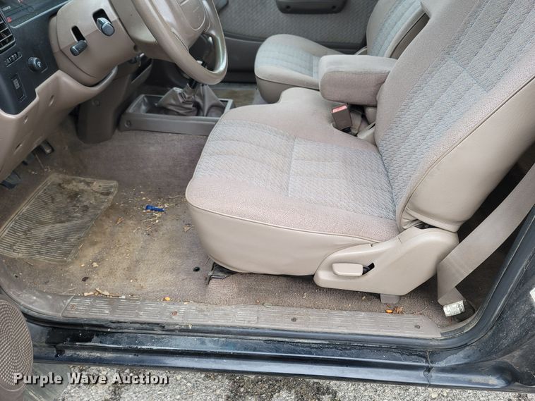 image for item MH9688 1996 Toyota Tacoma  XtraCab pickup truck