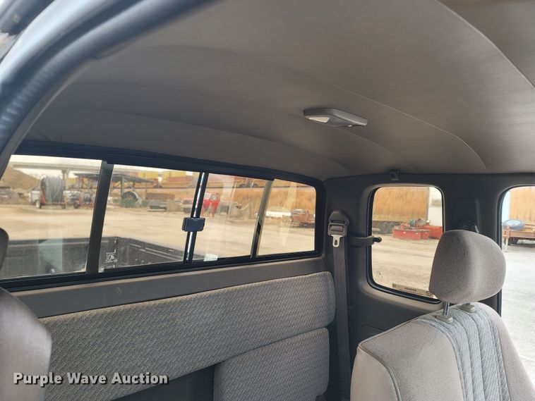 image for item MH9688 1996 Toyota Tacoma  XtraCab pickup truck