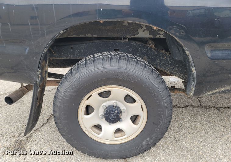 image for item MH9688 1996 Toyota Tacoma  XtraCab pickup truck