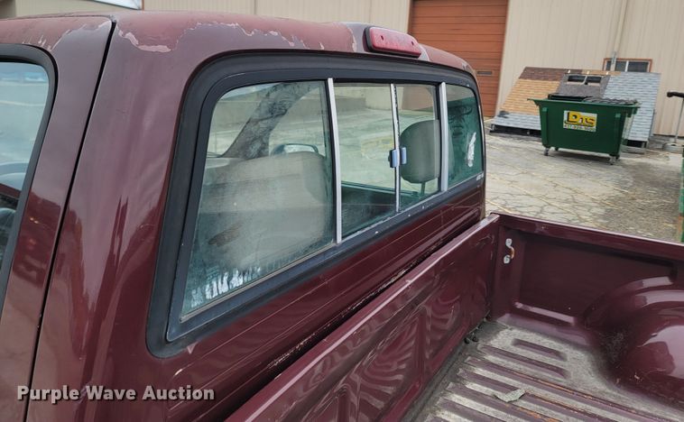 image for item MH9689 1996 Toyota Tacoma  pickup truck