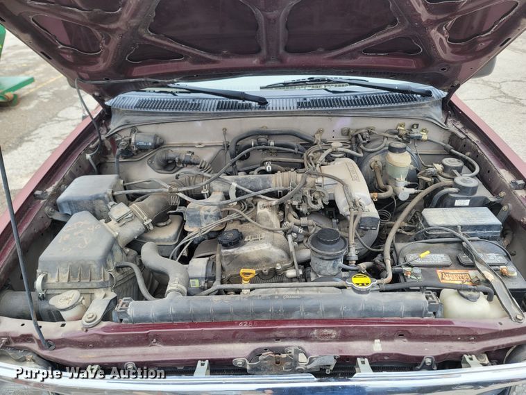 image for item MH9689 1996 Toyota Tacoma  pickup truck