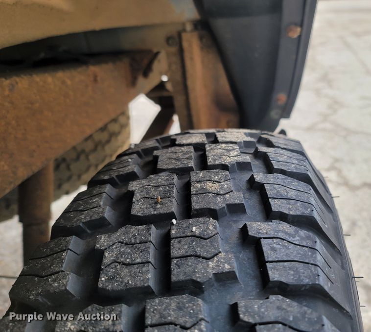 image for item MH9689 1996 Toyota Tacoma  pickup truck