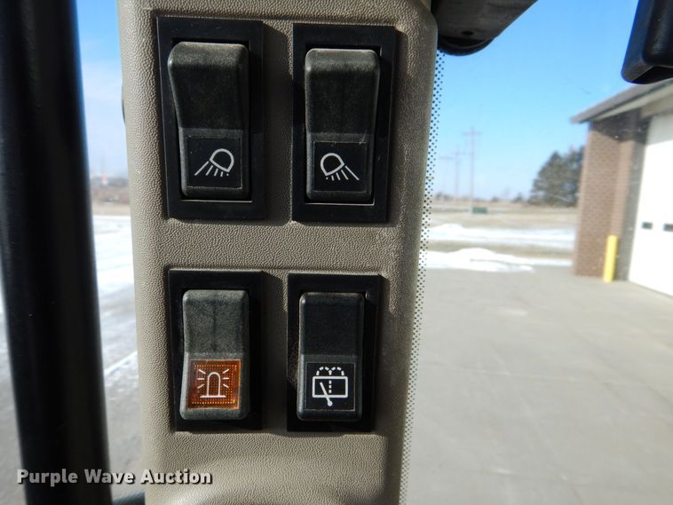 image for item MJ9970 Case JX100U  MFWD tractor