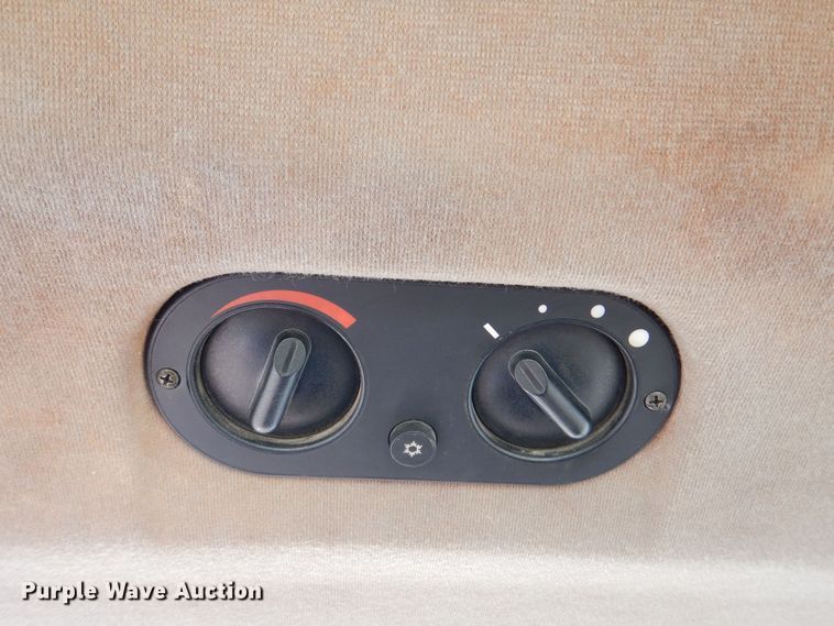 image for item MJ9970 Case JX100U  MFWD tractor