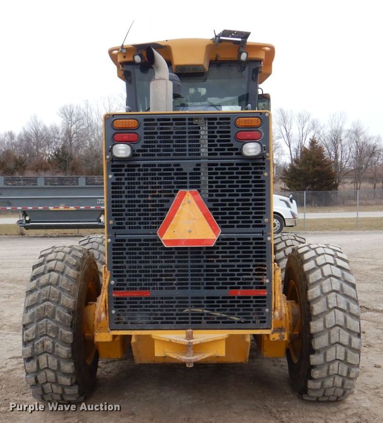 image for item MJ9983 2007 John Deere 770D  motor grader