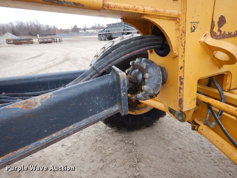 image for item MJ9983 2007 John Deere 770D  motor grader