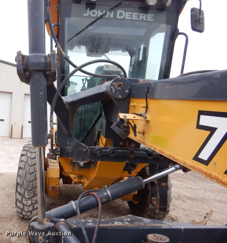 image for item MJ9983 2007 John Deere 770D  motor grader