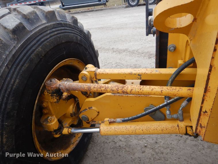 image for item MJ9983 2007 John Deere 770D  motor grader