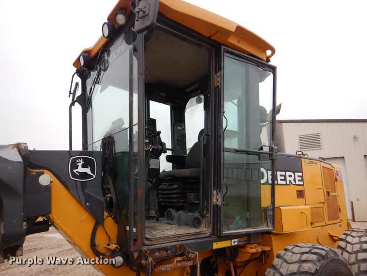 image for item MJ9983 2007 John Deere 770D  motor grader