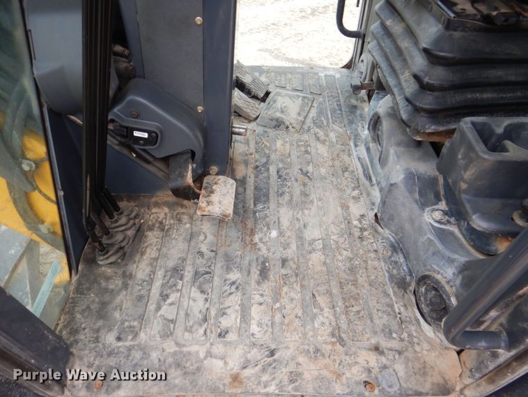 image for item MJ9983 2007 John Deere 770D  motor grader