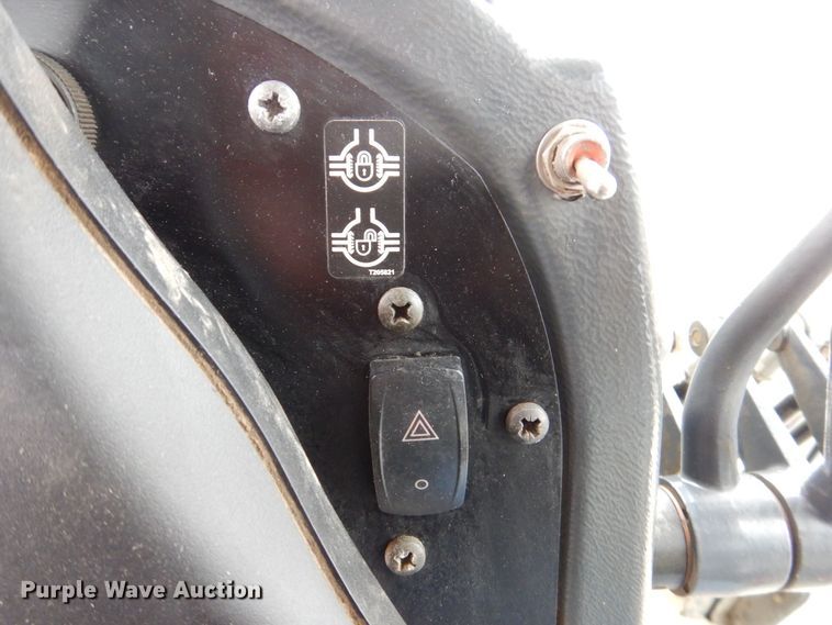 image for item MJ9983 2007 John Deere 770D  motor grader